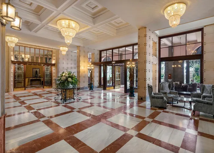 Santa Catalina, A Royal Hideaway